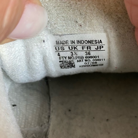 Adidas Vintage Youth Superstar Clamshell White Black Stripes Leather Sneaker Sz4 - Picture 10 of 11